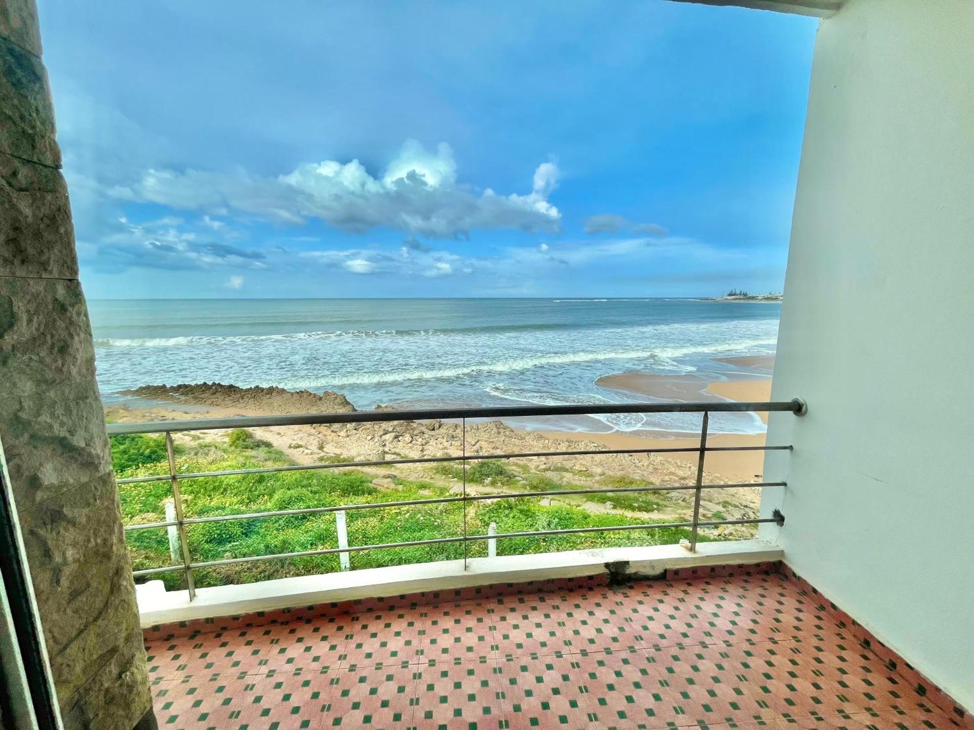 Splendid Beachfront Villa In Sidi Bouzid Beach With Pool Douar Ourlali Esterno foto